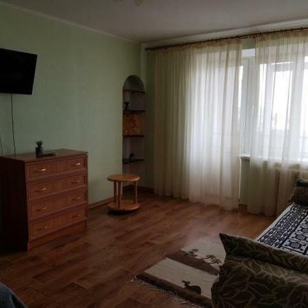 Уютная Квартира В 5 Мин Пешком От Курорта Myrhorod Eksteriør bilde