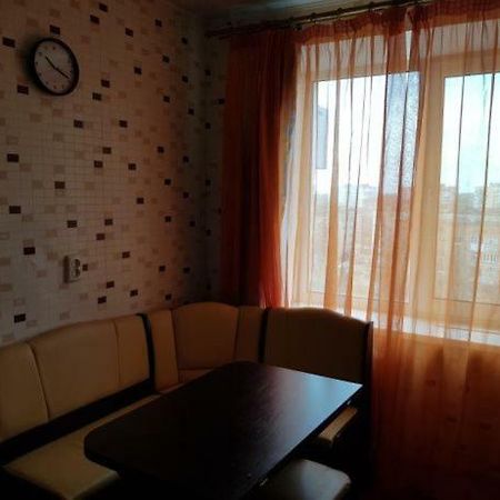 Уютная Квартира В 5 Мин Пешком От Курорта Myrhorod Eksteriør bilde